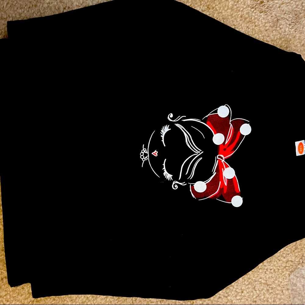 Long sleeve tee shirt